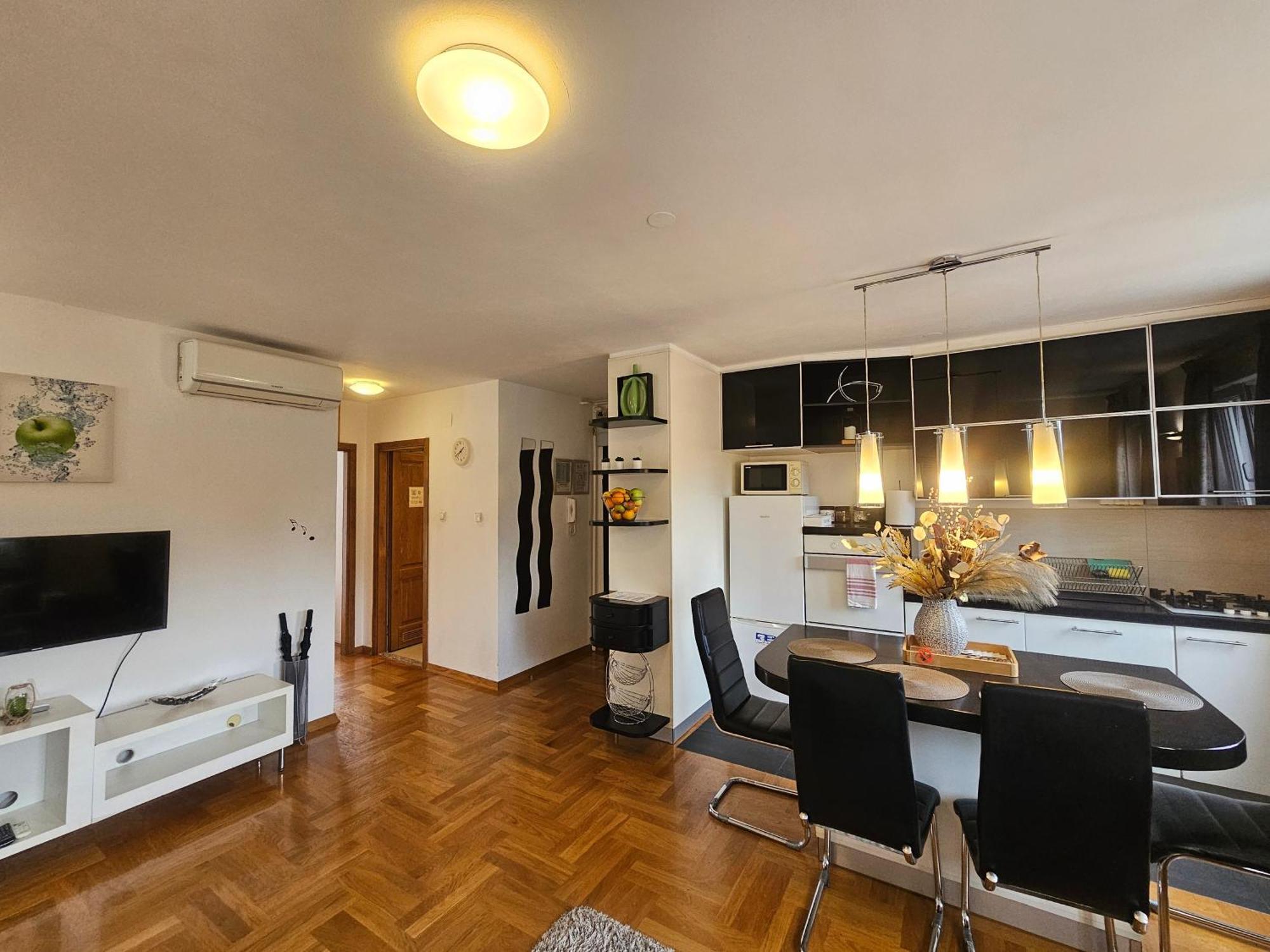 Apartments Tony Загреб Екстер'єр фото